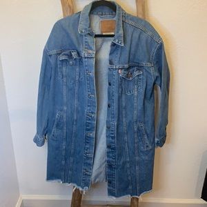 Levi’s mid length denim jacket